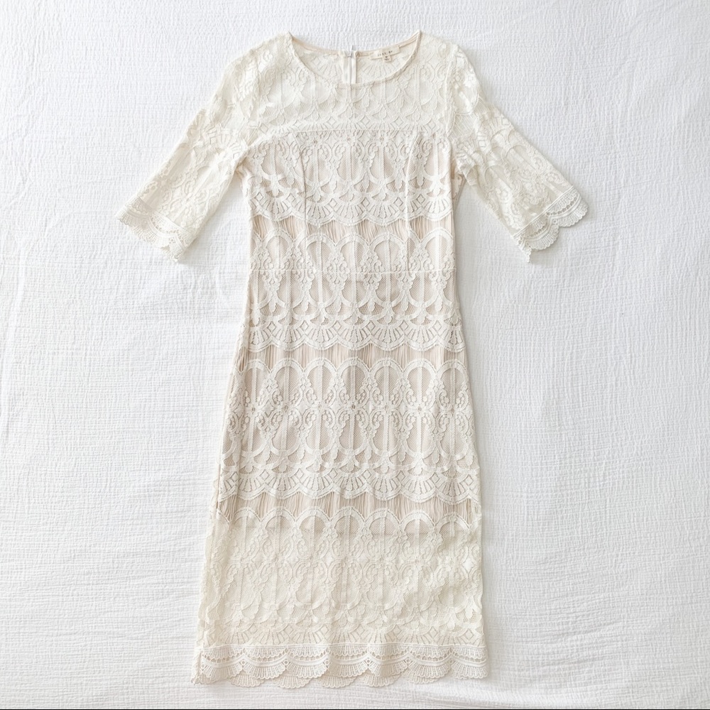 Fitted white lace dress